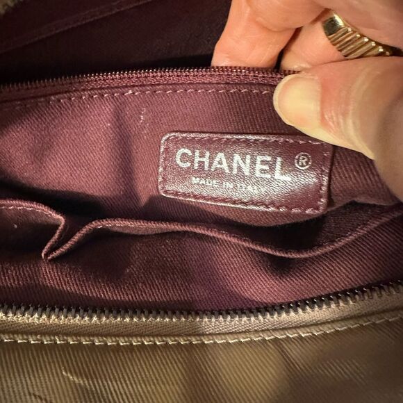 Chanel Tan Quilted Tote Bag with Structured Design - Picture 10 of 14